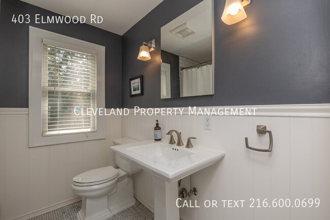 Building Photo - 403 Elmwood Rd