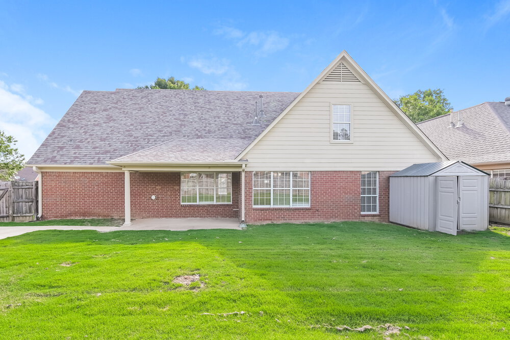 Building Photo - 3123 Quartz Dr