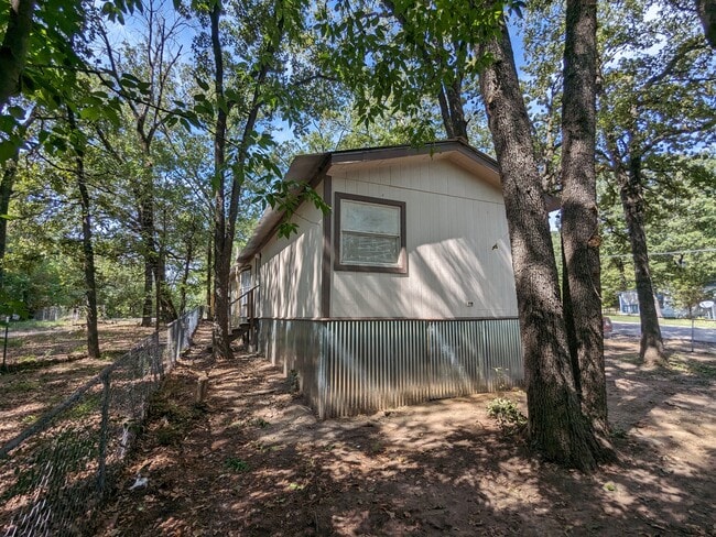 Building Photo - 103 Cardinal Ln