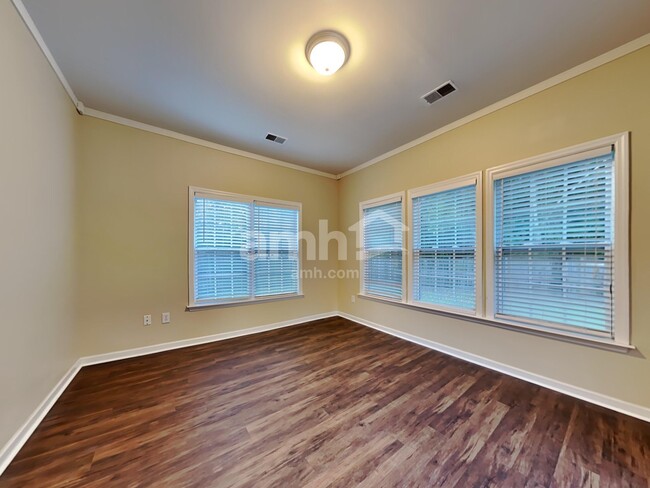 Building Photo - 106 Blue Beech Ct
