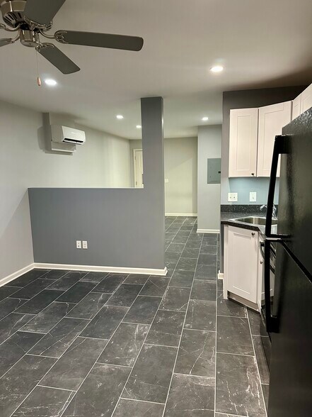 Living / Kitchen - 24 Trimble St