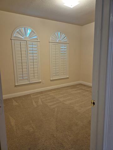 Building Photo - 7205 Hogan Dr