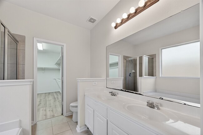 Building Photo - 2708 Calico Creek Ln