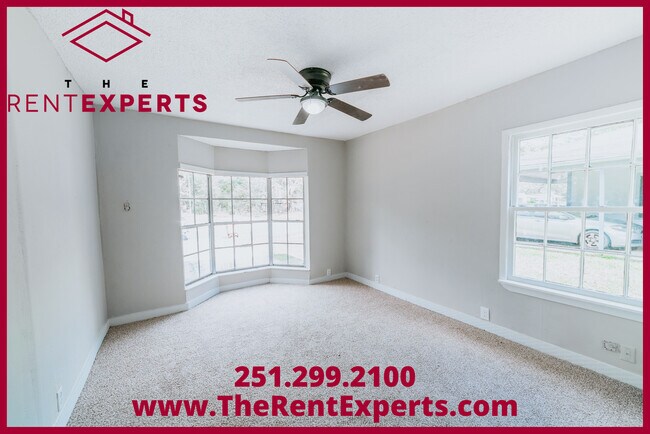 Building Photo - 2551 Farnell Dr