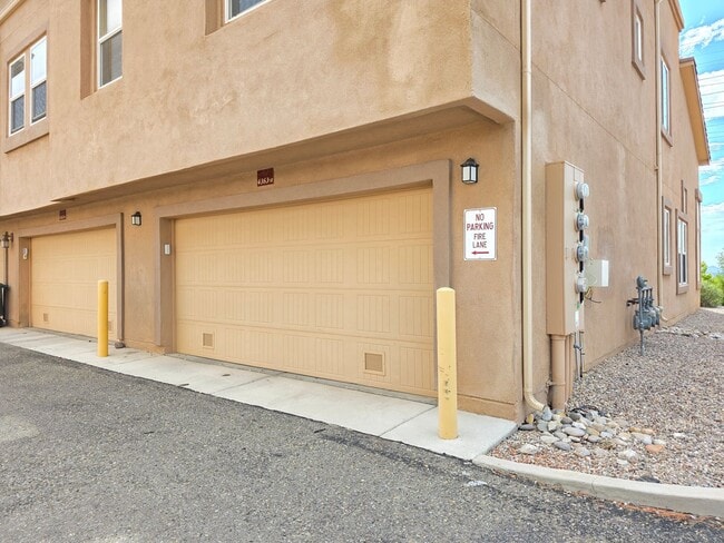 Building Photo - 4363 San Benito St