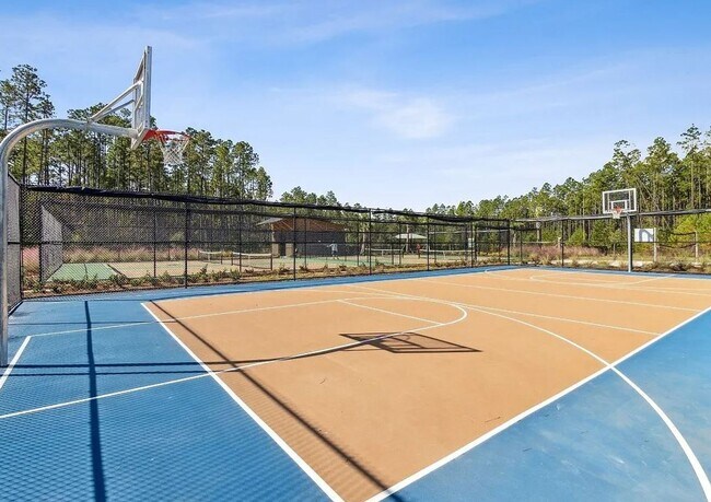 Building Photo - Newer Construction! Tons of Amenities! Wildlight Community!