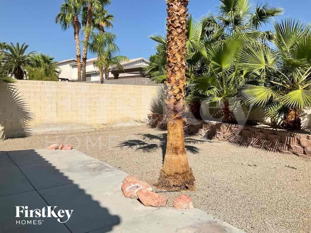 Building Photo - 8008 Revolver Ave