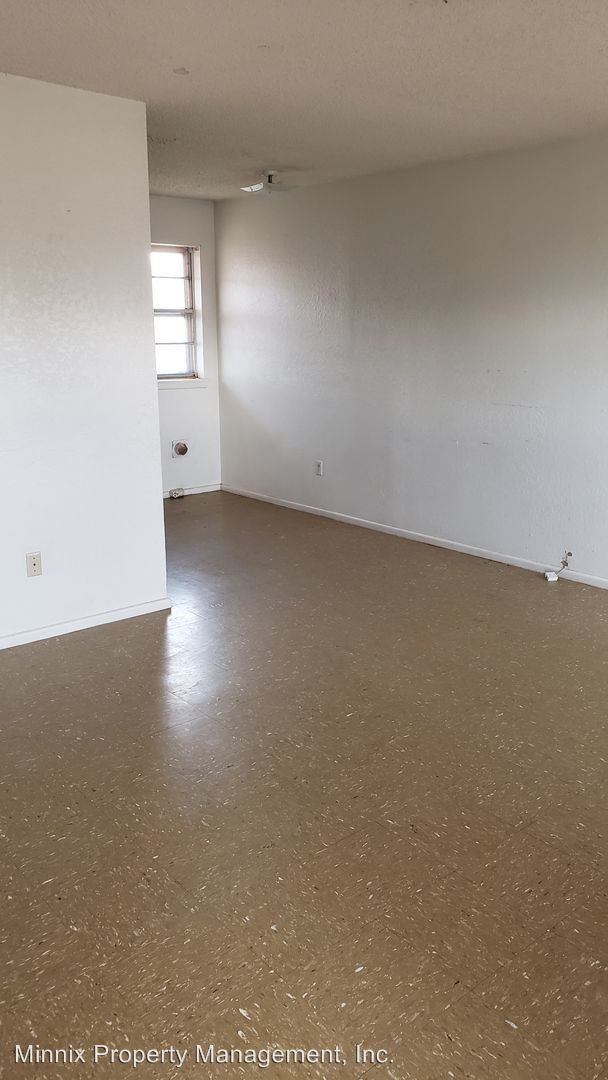 Building Photo - 612 Crosbyton
