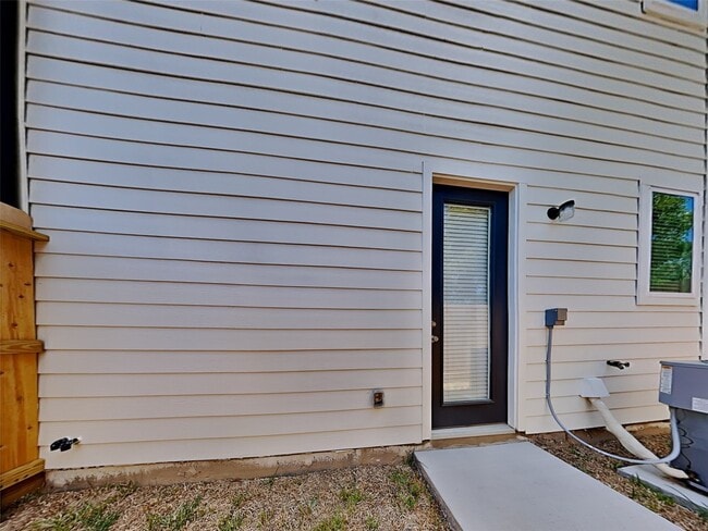 Building Photo - 2609 James Madison Way