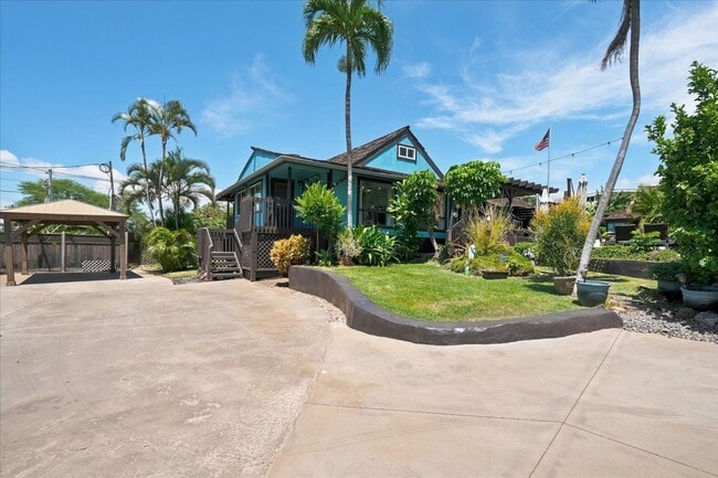Building Photo - 3161 Mapu Dr