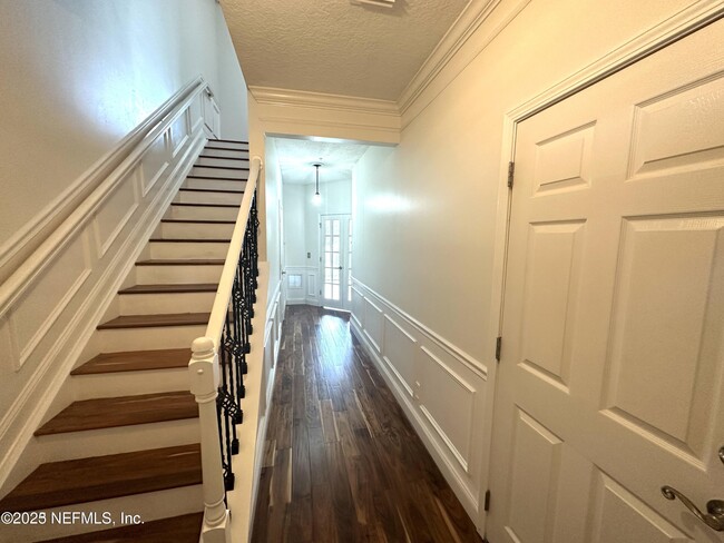 Building Photo - 4422 Capital Dome Dr