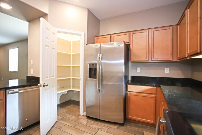 Building Photo - 1709 Grenadine Rd