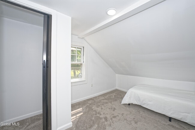 Building Photo - 714 NY-29