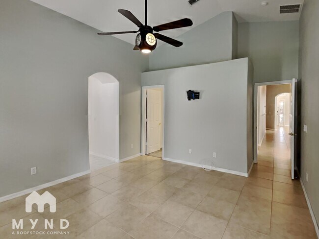 Building Photo - 9775 Doriath Cir