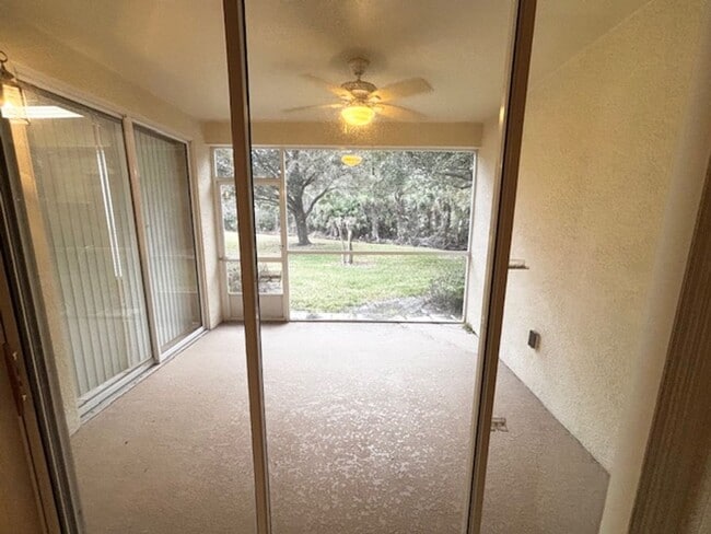 Building Photo - Spacious 2 Bed 2 Bath with Office/ Den