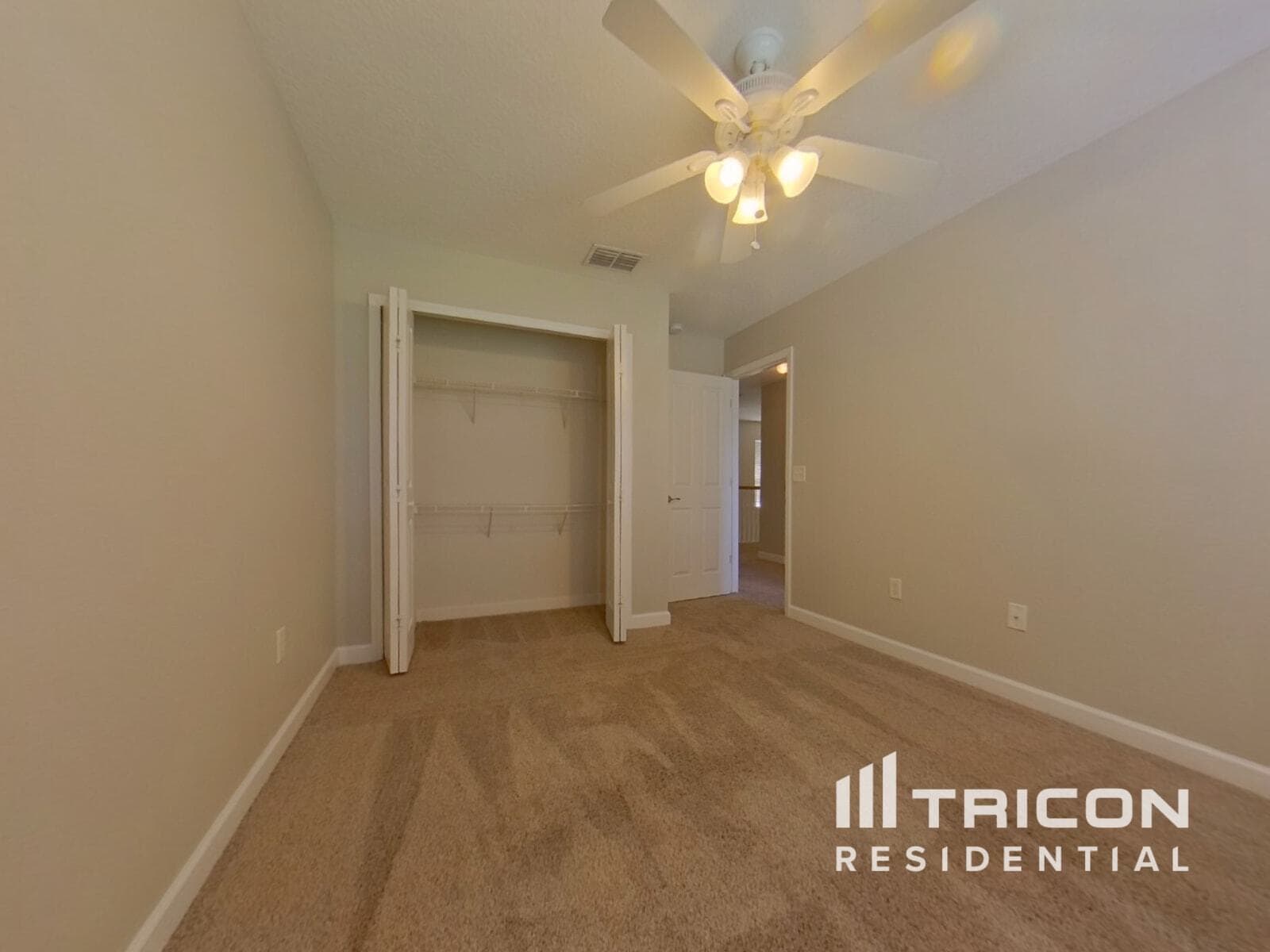 Building Photo - 1055 Golf Point Loop
