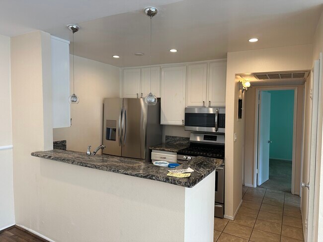 Building Photo - 18645 Hatteras St