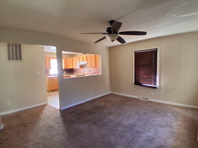 Building Photo - 111 Grace-