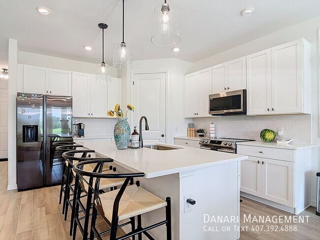 Building Photo - 1348 Sterling Pointe Dr