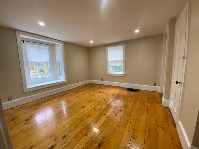 Building Photo - 85 Park St