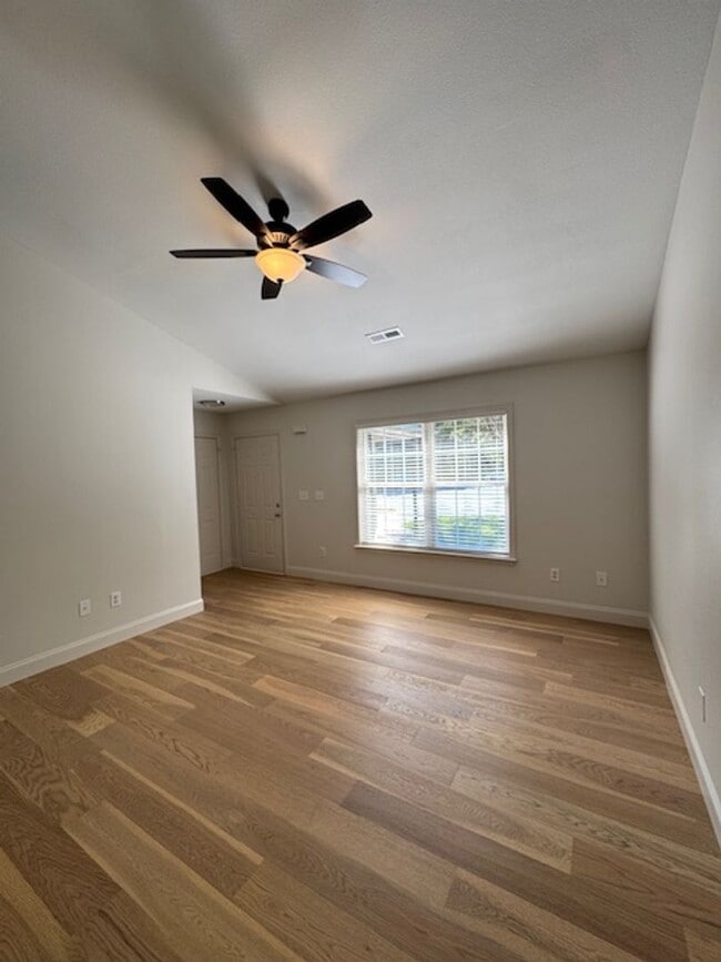 Building Photo - Welcome to this Single-Story Living with 3...