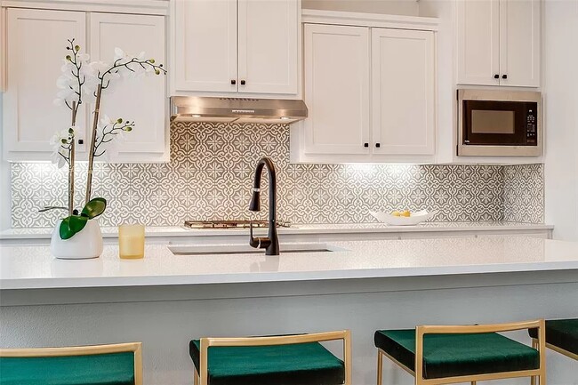 Building Photo - 4710 Virginia Ave