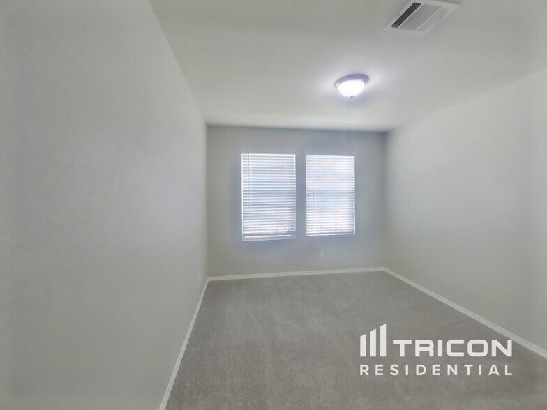 Building Photo - 9713 Marbach Brk