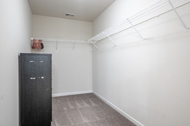 Building Photo - 290 Mahone Dr