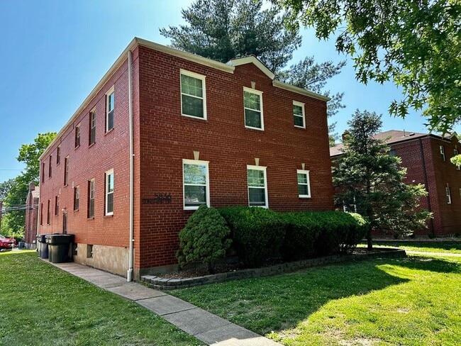 Building Photo - 5836 Sunshine Dr