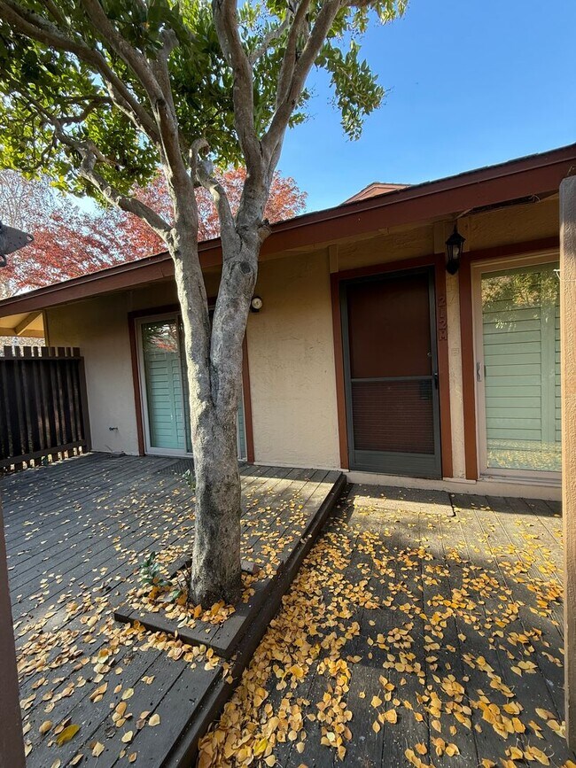 Building Photo - Spacious 2 Bedroom 1 Bath Condo with private patio and storage