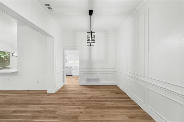 Building Photo - 3016 Deer Trail