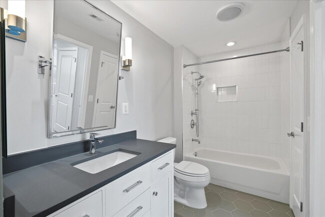 Building Photo - Stunning 9th-Floor Retreat at The Mercer