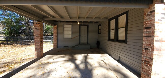 Building Photo - Nostalgic Charm Awaits - Spacious Home on ...