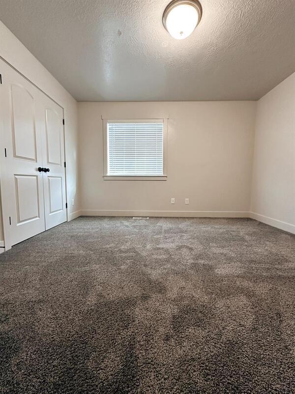 Building Photo - 482 N 2650 W