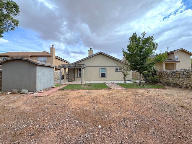 Building Photo - 14193 Patriot Point Dr