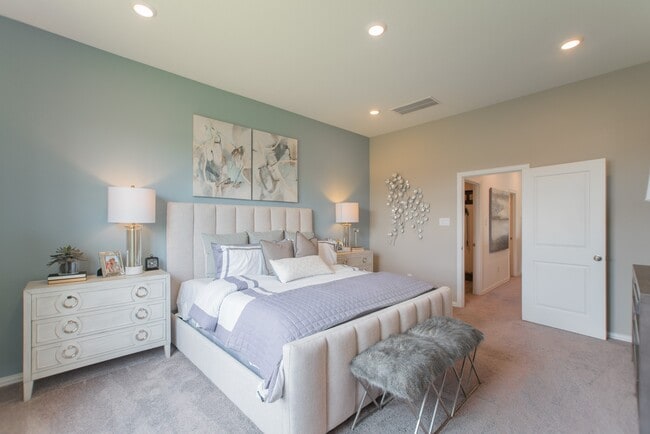 Building Photo - 442 Lake Day Dr