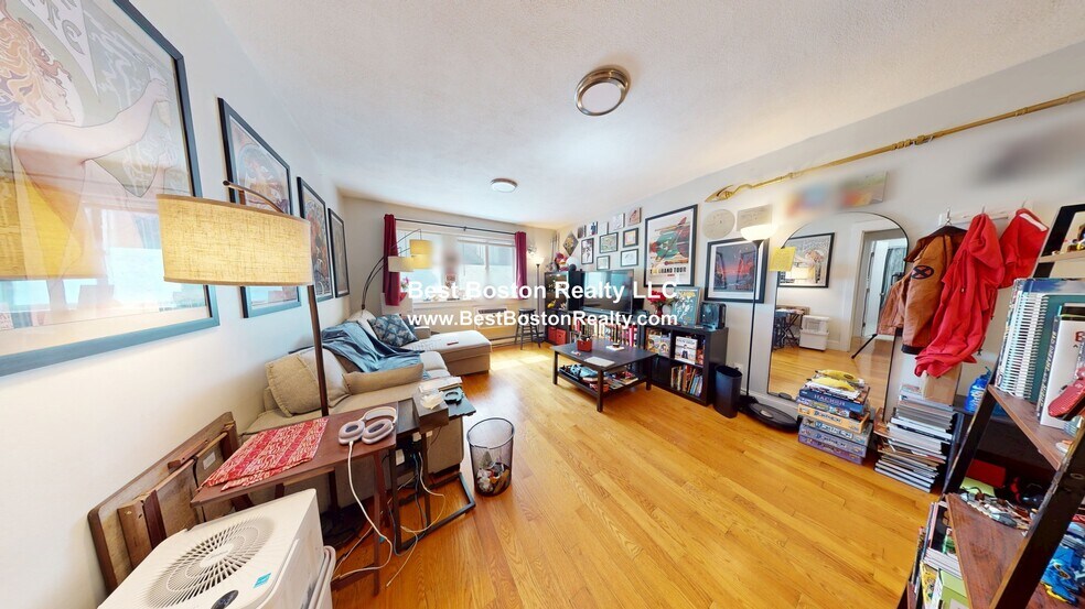 Building Photo - 387 Highland Ave