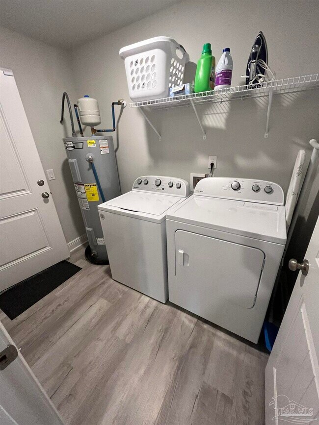 Building Photo - 1949 Justice Cir