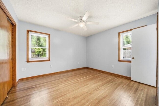 Building Photo - 7283 Juana Dr