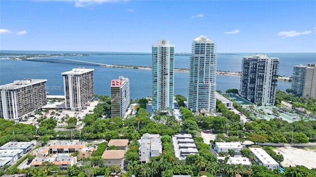 Building Photo - 2101 Brickell Ave