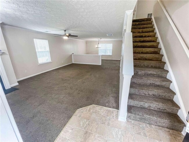 Building Photo - 6205 Tree Ridge Dr N W