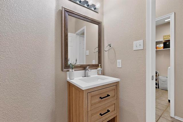 Building Photo - 7112 Eagle Vail Dr