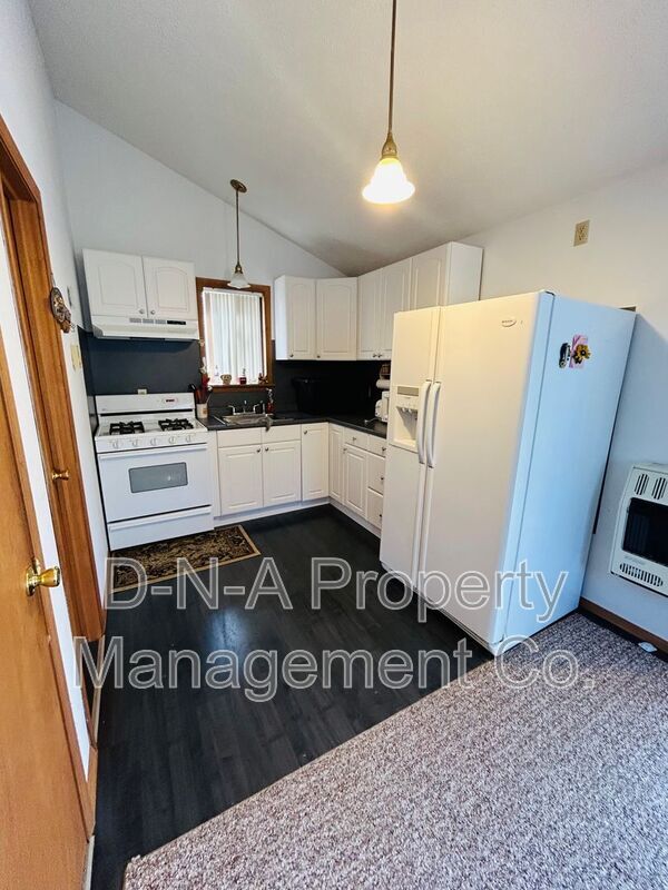 Building Photo - 954 Country Pl Dr