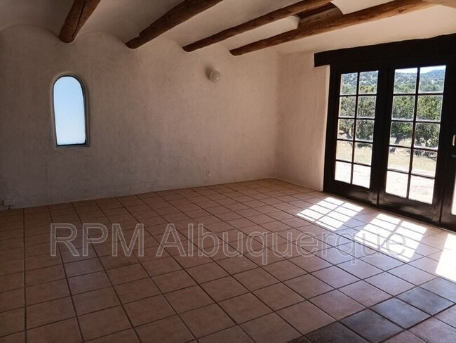 Building Photo - 21B Sudeste Pl