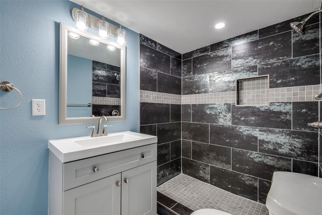 Building Photo - 1701 Merrywood Way