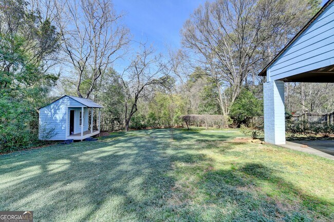 Building Photo - 1926 N Decatur Rd