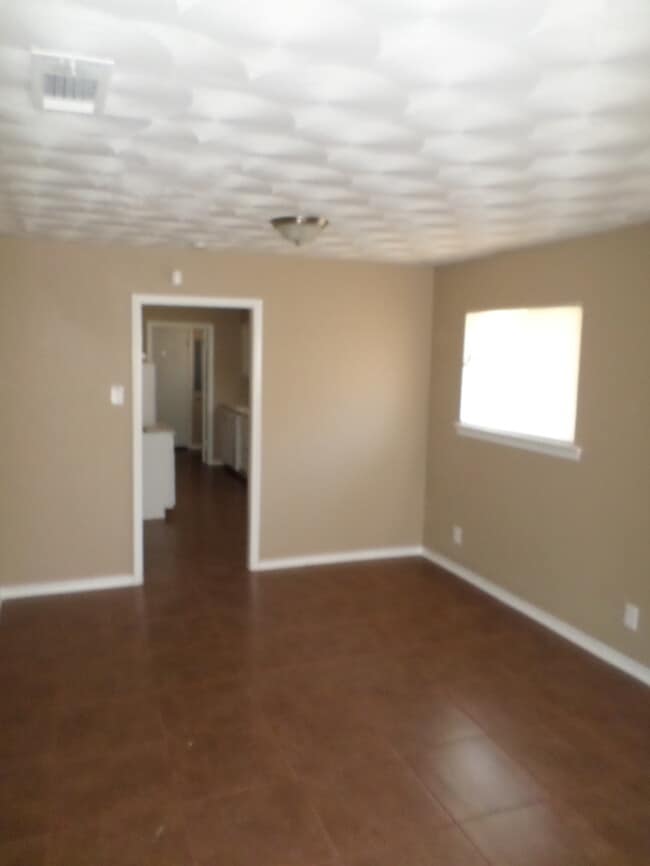 Building Photo - 1256 Whispering Trail