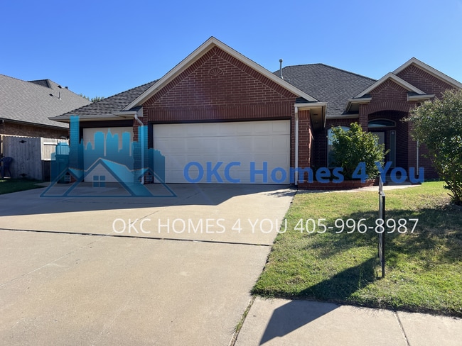 Building Photo - Executive Home in Yukon - Save $950 off the first full months rent!