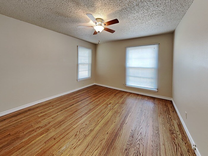Building Photo - 11211 Ulloa Ln