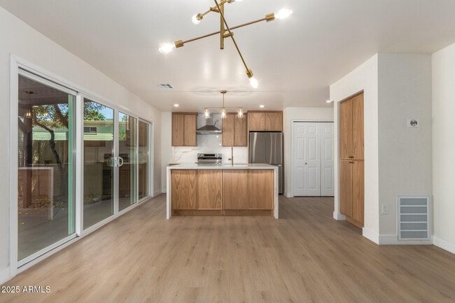 Building Photo - 7647 E Montecito Ave